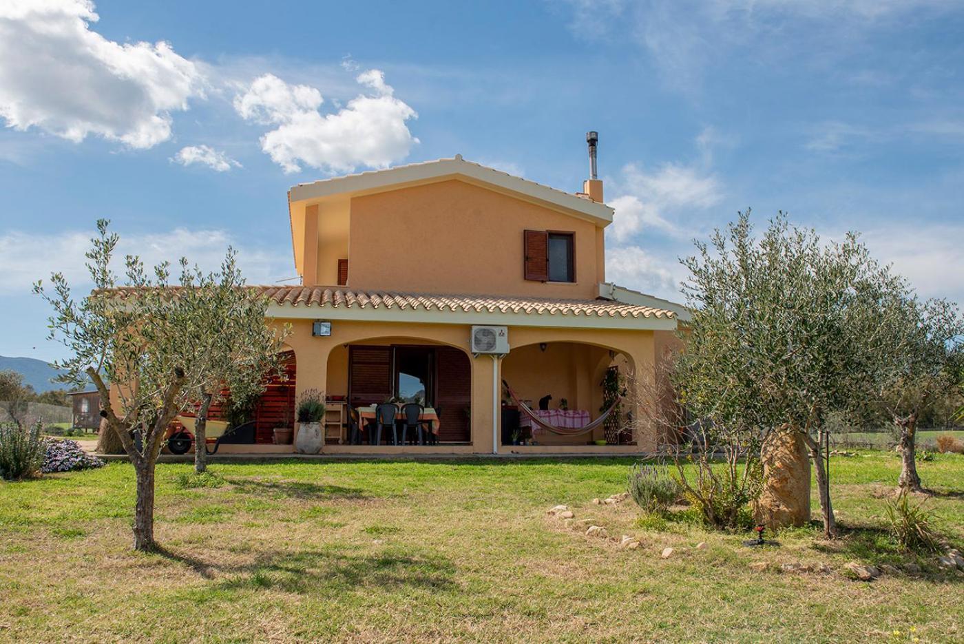 Beth La Casa Della Luna Annunziata  Buitenkant foto